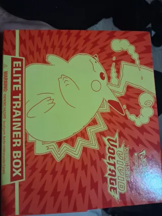 Pokemon TCG: Vivid Voltage Elite Trainer Box