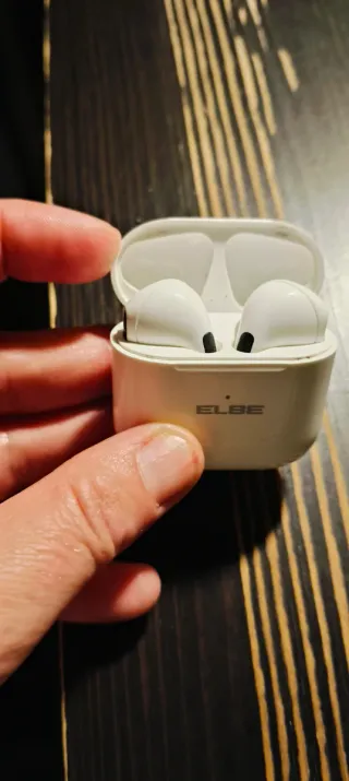 Auriculares inalámbricos ELBE blancos