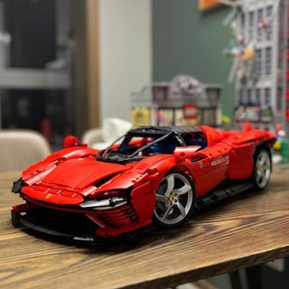 LEGO Technic Ferrari Daytona SP3 (42143)