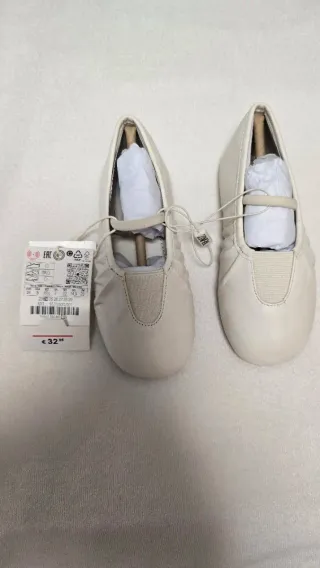 Bailarinas piel niña Zara beige talla 24