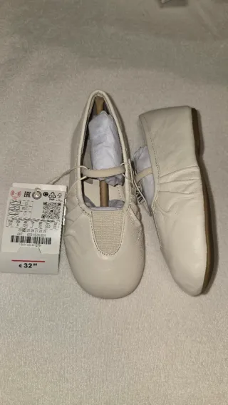 Bailarinas piel niña Zara beige talla 24