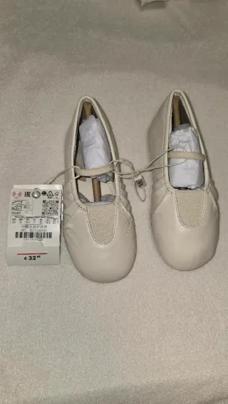 Bailarinas piel niña Zara beige talla 24