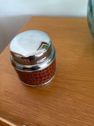 Caja de cigarrillos de cuero