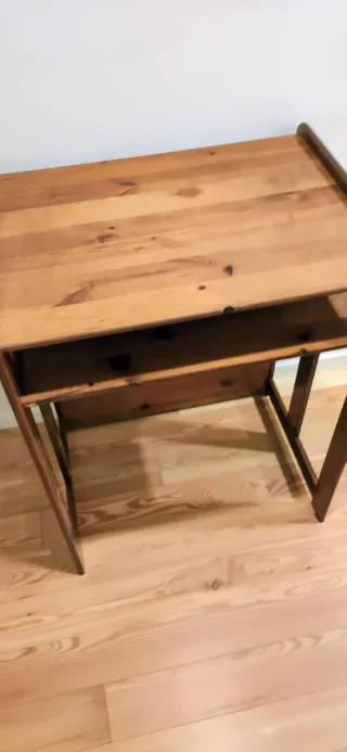 Secretária / Móvel de madeira