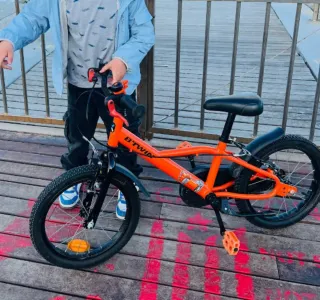 Bicicleta infantil Decathlon 16'' Robot