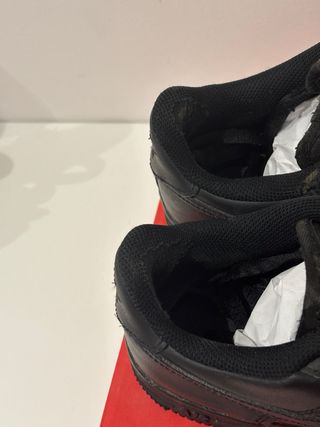 Nike Air Force 1 Negras