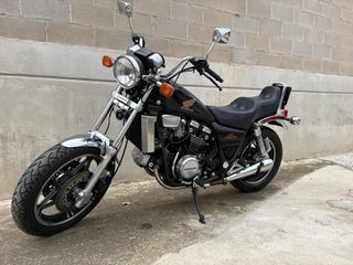 Honda Magna V45