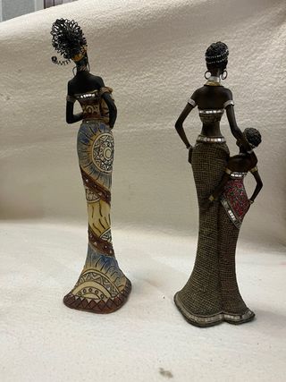 Statue donne africane