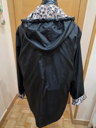 Gabardina reversible animal print