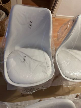 Set di 4 sedie bianche nordiche nuove