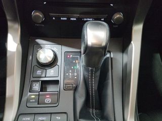 Lexus NX 2.5 300h Business Navigation 2WD