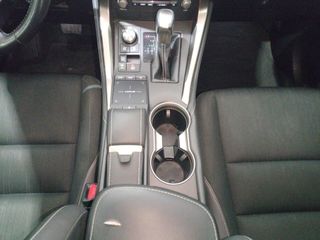 Lexus NX 2.5 300h Business Navigation 2WD