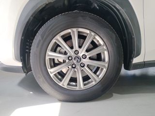 Lexus NX 2.5 300h Business Navigation 2WD