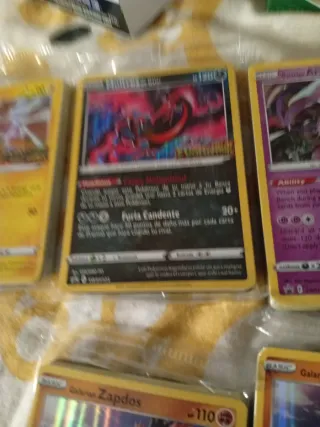 Pokémon Evolving Skies Build & Battle