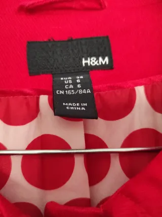 Gabardina H&M Roja Mujer