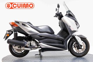 YAMAHA XMAX 125