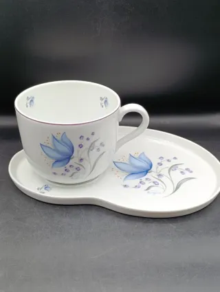 Tazón y plato porcelana Limoges con flores azules