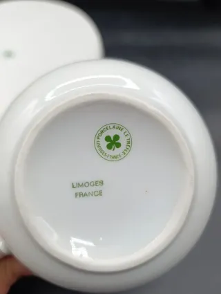 Tazón y plato porcelana Limoges con flores azules