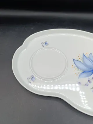 Tazón y plato porcelana Limoges con flores azules