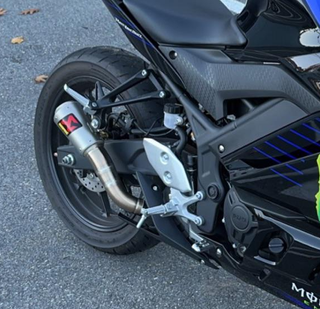 Tubo de escape Akrapovic Yamaha R3