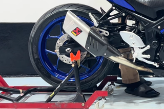 Tubo de escape Akrapovic Yamaha R3