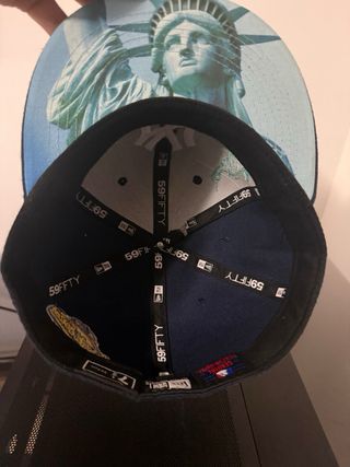 Gorra New Era Yankees Estatua Libertad