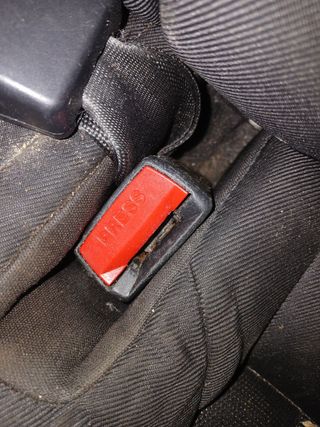 ENGANCHE CINTURON TRASERO IZQUIERDO HYUNDAI I40 CW (VF)