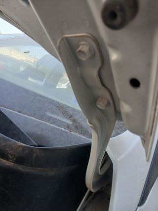 BISAGRA CAPO DERECHA HYUNDAI I10 (IA)