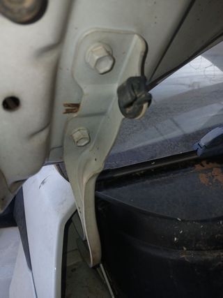 BISAGRA CAPO IZQUIERDA HYUNDAI I10 (IA)