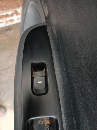 MANDO ELEVALUNAS TRASERO DERECHO HYUNDAI I10 (IA)