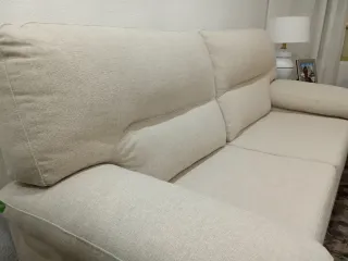 Sofá de 2 plazas en tela beige