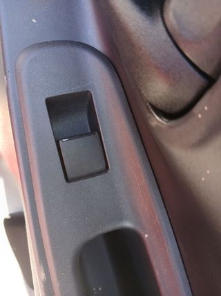 MANDO ELEVALUNAS TRASERO DERECHO TOYOTA YARIS (XP21)