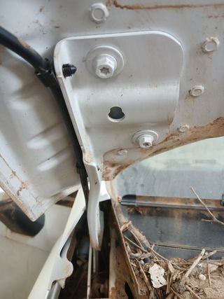 BISAGRA CAPO DERECHA RENAULT CLIO V