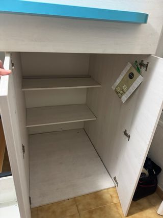 Cama litera infantil azul y blanca