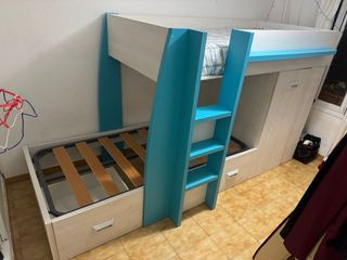 Cama litera infantil azul y blanca
