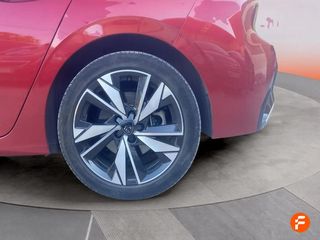 Peugeot 308 5P Allure Hybrid 180 eEAT8