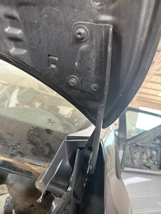 BISAGRA CAPO IZQUIERDA RENAULT MEGANE III BERLINA 5P