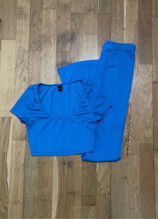 Conjunto de campana azul
