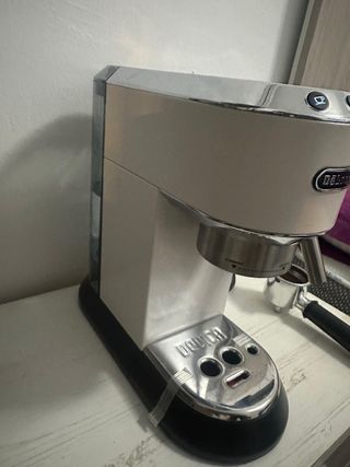 Cafetera DeLonghi Dedica Style Blanca