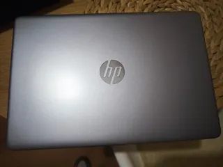 Portátil HP 255 G8 Plata