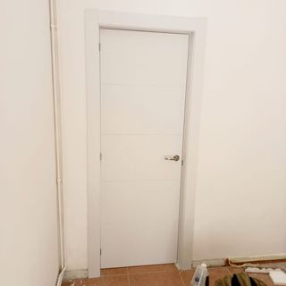 INSTALADOR DE PUERTAS MONTADOR CARPINTERO