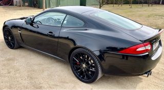 Jaguar XKR 2012