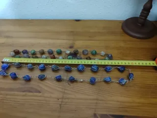 Dos collares piedras naturales