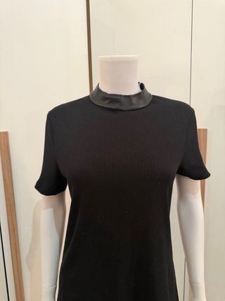 T-shirt Zara nera con collo alto taglia XL