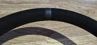 Volante Momo invertido Black Edition