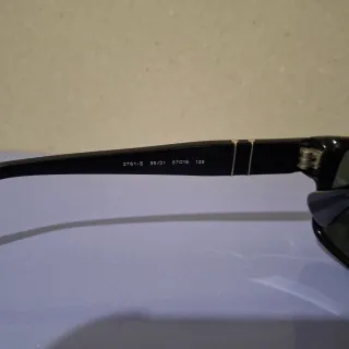 Occhiali da sole vintage Persol neri verdi