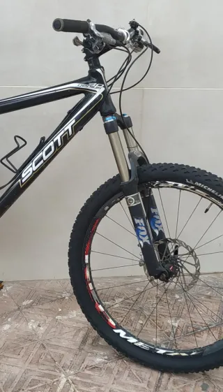 Bicicleta Scott Montaña Full Suspension