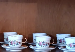 Juego de café porcelana 12 tazas dorado