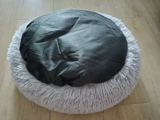 Cama para perro/gato suave gris y beige