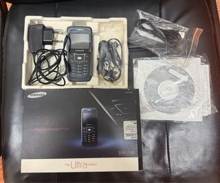 Samsung SGH-U100 World's Slimmest Phone